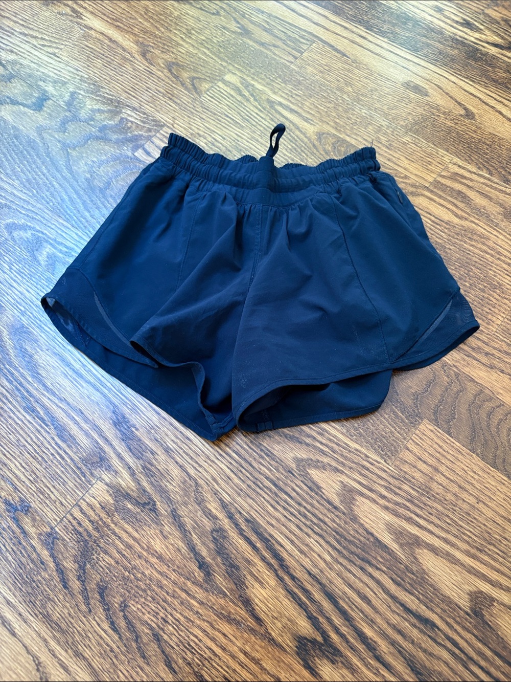 Women’s navy blue Lululemon hotty hot shorts size 2